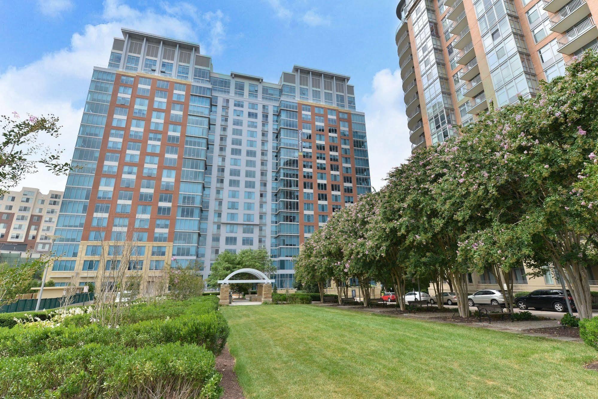 מלון טייסונס קורנר Ovation At Park Crest By Bridgestreet מראה חיצוני תמונה